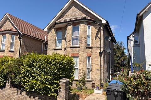 1 bed property for rent in Garland Road, Poole, BH15