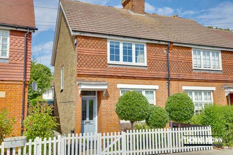 Aynscombe Angle, Orpington