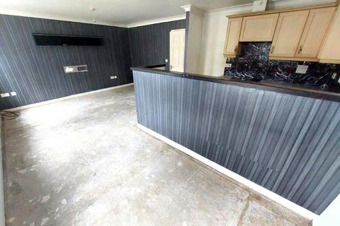 2 bedroom apartment for sale, Bankfield Street, Manchester, M9