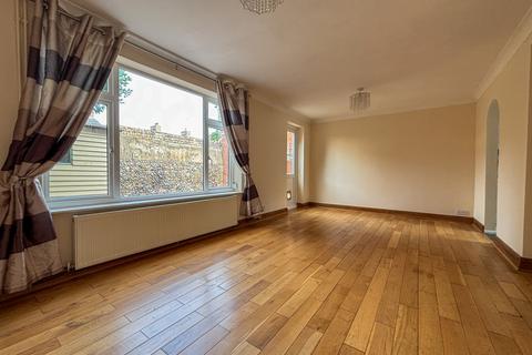 3 bedroom end of terrace house to rent, Granby Street, Newmarket CB8