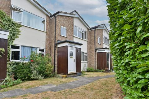 1 bed flat/apartment for rent in The Larches, Bushey, WD23