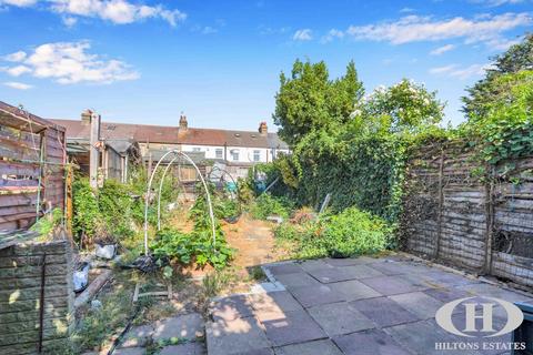 2 bedroom terraced house for sale, Cranmer Road, Hayes