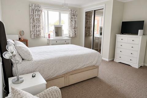 2 bedroom apartment for sale, Ashdene Gardens, Kenilworth