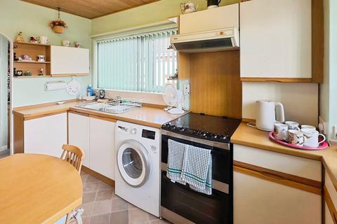 4 bedroom detached bungalow for sale, Hermitage Walk, Ilkeston DE7