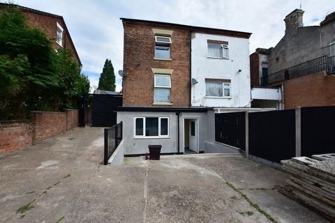2 bedroom apartment to rent, Beech Avenue, Nottingham