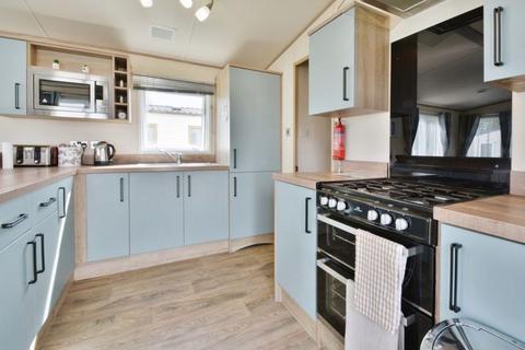 3 bedroom lodge for sale, Mallard Lake, Cotswold Hoburne, Cotswold Water Park