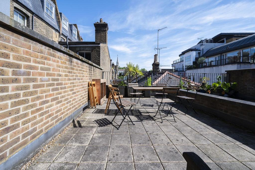 Islington Green, Islington, London, N1 - View 3