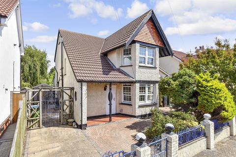 4 bedroom detached house for sale, Tennyson Road, Bognor Regis PO21