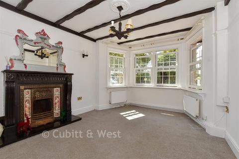 4 bedroom detached house for sale, Tennyson Road, Bognor Regis PO21
