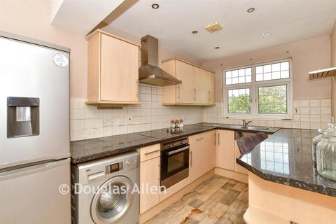2 bedroom maisonette for sale, Upper Rainham Road, Hornchurch, Essex