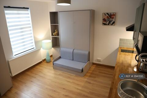 flat/apartment for rent in Grafton Road, London, NW5