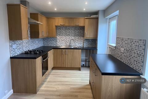 undefined, Duddingston Avenue, Kilwinning, KA13