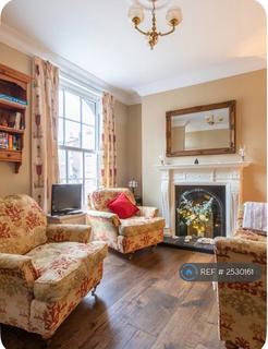 2 bedroom semi-detached house to rent, Camden Square, Ramsgate, CT11