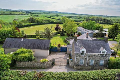 Farm for sale, Cae Bach Smallholding, Edern - 10ac