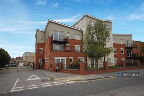 2 bed flat/apartment for rent in West Gate Mews, Watford, WD18