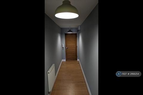 2 bedroom flat to rent, Cop Lane, Preston, PR1