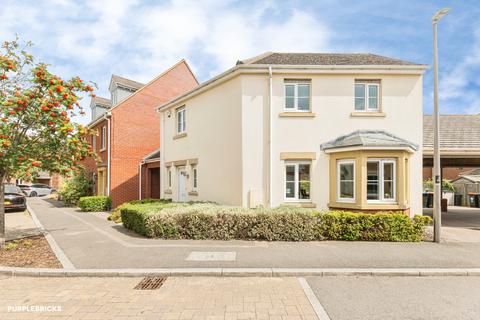 3 bedroom detached house for sale, Bala Lake Crescent, Broughton, Milton Keynes, MK10