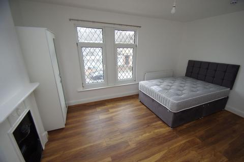 flat/apartment for rent in WD18, Watford