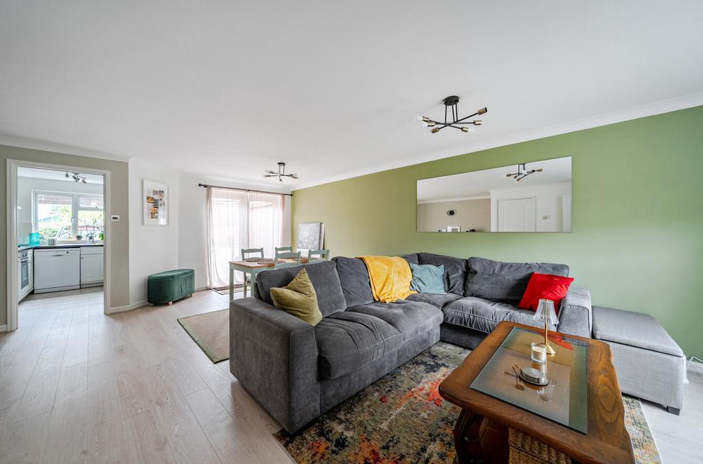 Headley Road East, Woodley, Reading - View 6