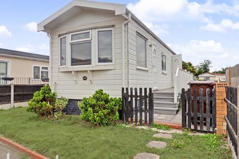1 bedroom park home for sale, Bakers Lane, Chelmsford