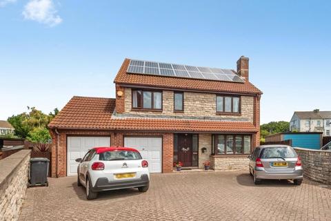 4 bedroom detached house for sale, Chestnut Place, Weymouth