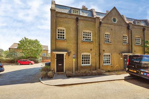 3 bedroom end of terrace house for sale, Old Station Place, Chatteris