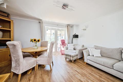 3 bedroom end of terrace house for sale, Old Station Place, Chatteris