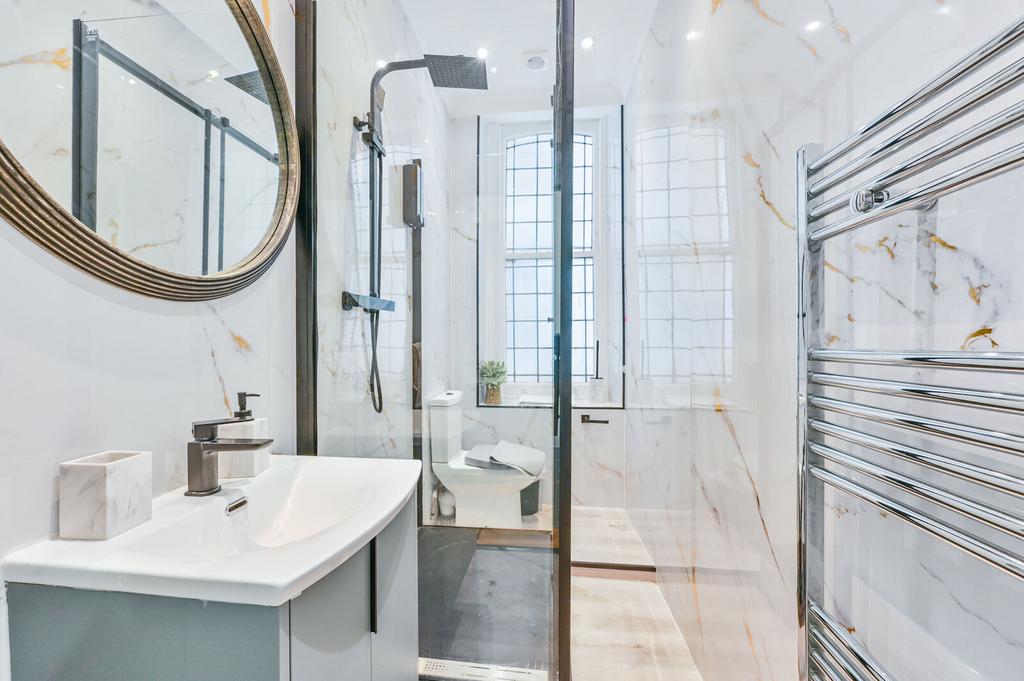 Apartment in London - More