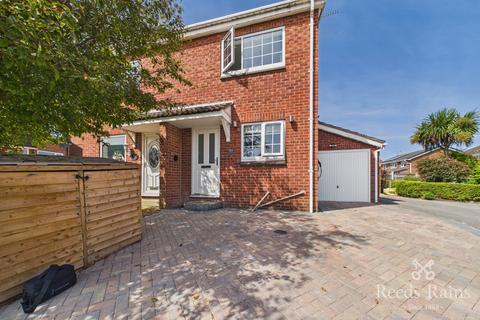 2 bedroom semi-detached house for sale, Yarwell Drive, Maltby, Rotherham, S66