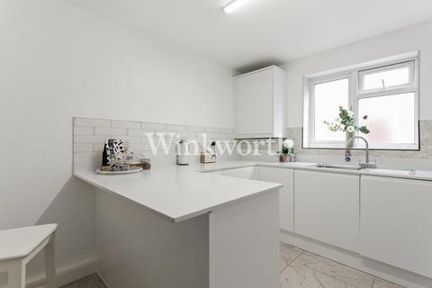 2 bedroom apartment for sale, Palmerston Road, London, N22