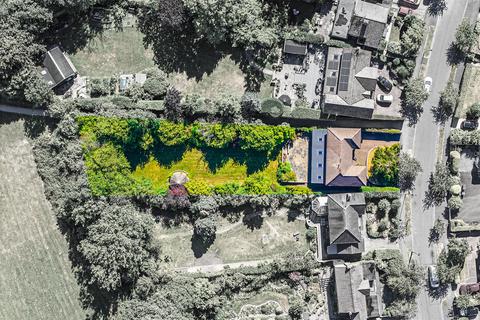 4 bedroom detached house for sale, 15 Newfield Crescent, Dore, S17 3DE