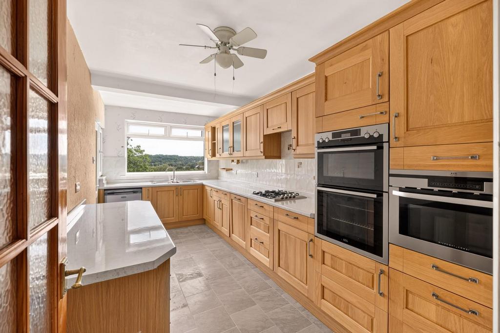 House in Bristol, Knowle Park, Knowle - View 5
