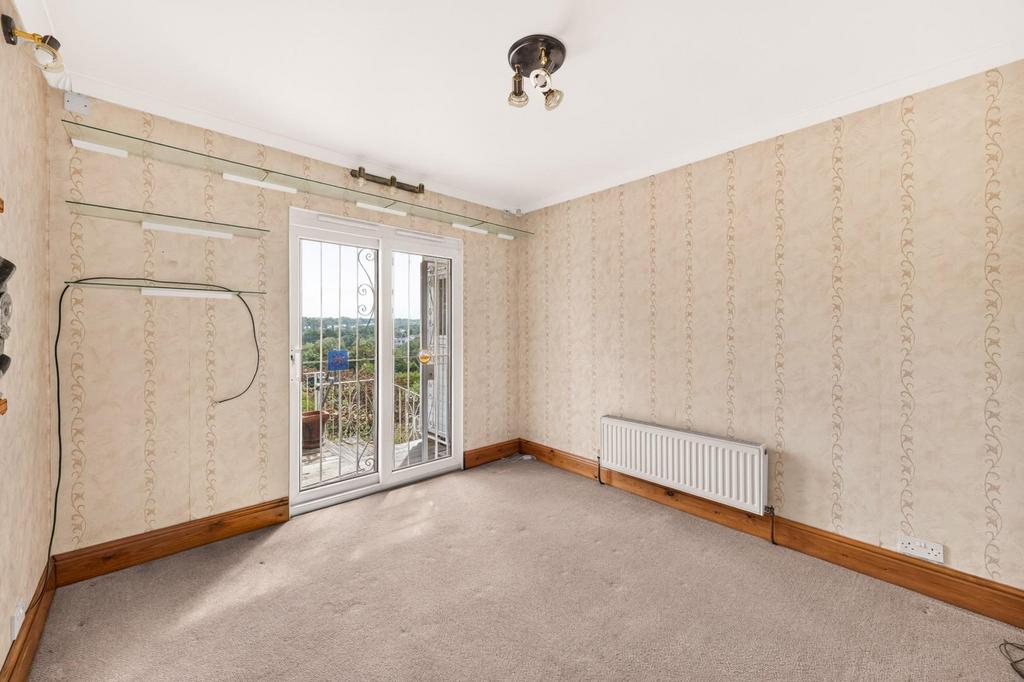 House in Bristol, Knowle Park, Knowle - More