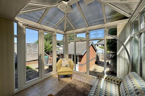 2 bedroom semi-detached bungalow for sale, Linden Avenue, Halesowen