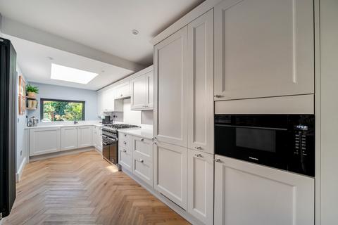 3 bedroom terraced house for sale, Heathfield North, Twickenham, TW2