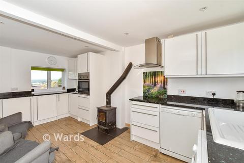 3 bedroom semi-detached house for sale, Bankfield Way, Tonbridge TN17