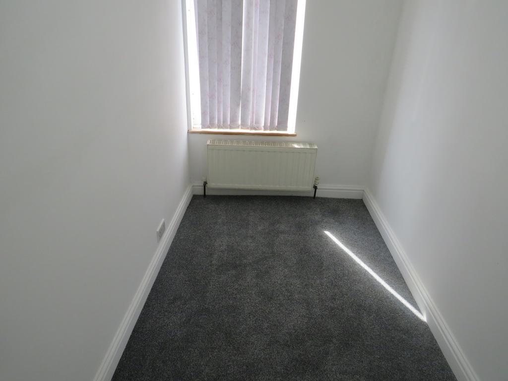 House in Sandwell, West Midlands - View 6