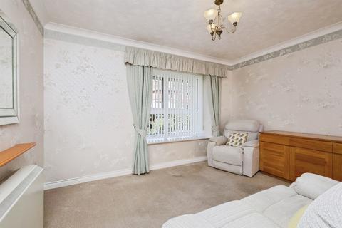 1 bedroom ground floor flat for sale, Granville Road, Eastbourne