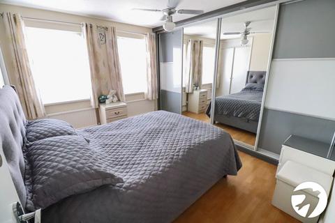 3 bedroom terraced house for sale, Parkway, Erith, DA18