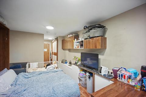 Studio for sale, Studio Flat 002, Pembroke Studios, 2 Lower Gill Street, Liverpool L3 5BB