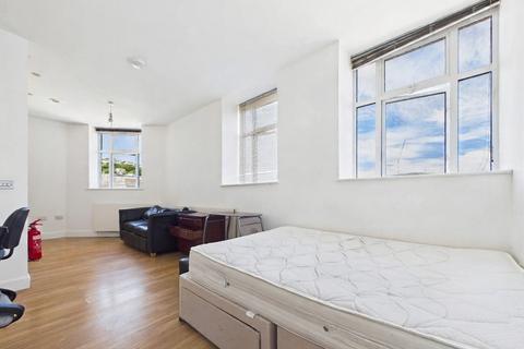 Studio for sale, The Kingsway, City Centre, Swansea, SA1