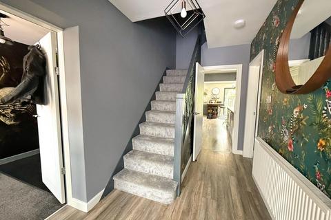 4 bedroom semi-detached house for sale, Glebelands Road, Sale, M33