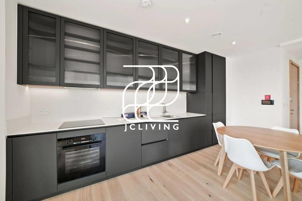 Apartment in London - View 5