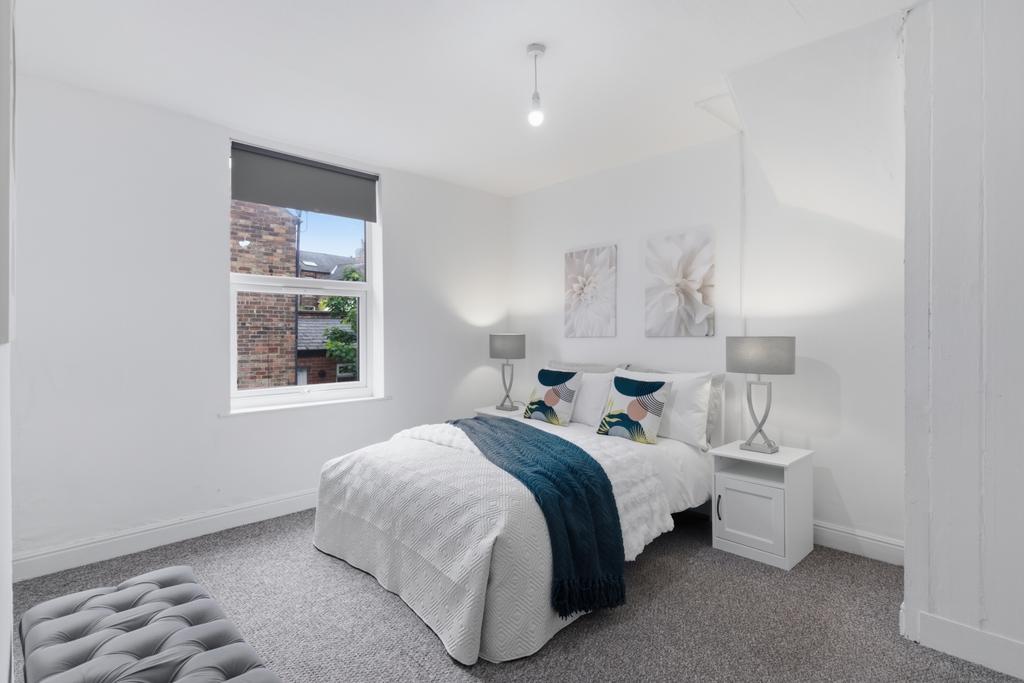 Burnham Street, Nottingham, NG5 - More
