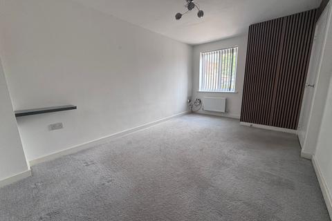 2 bedroom semi-detached house to rent, Dennis Davison Place, Coventry, CV4