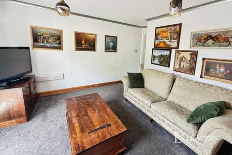 3 bedroom semi-detached house to rent, Knightthorpe Road, LE11