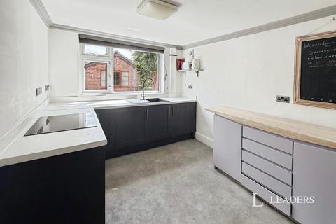 3 bedroom semi-detached house to rent, Knightthorpe Road, LE11