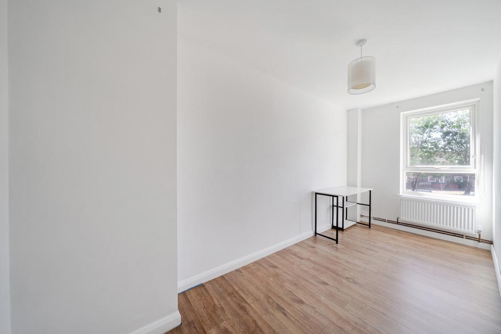House in London - View 5