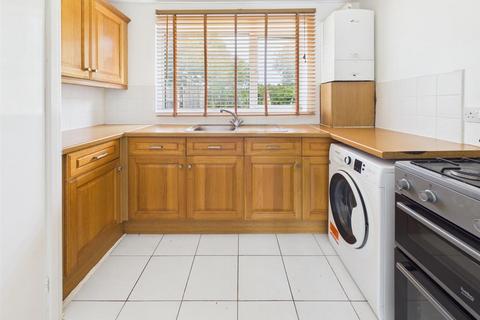 1 bedroom apartment to rent, Seaham Gardens, Gateshead NE9
