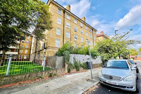 2 bedroom apartment to rent, Bishops Way, London, E2